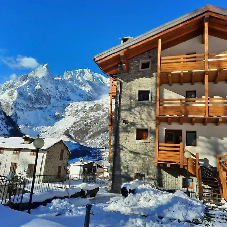 Aigle Courmayeur