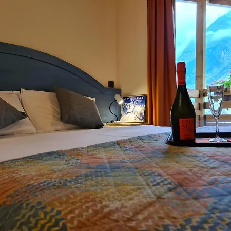 Hotel Aigle 3*