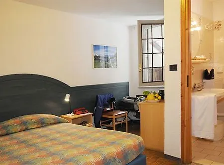 Hotel Aigle 3*