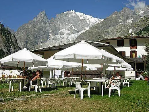 Aigle Courmayeur